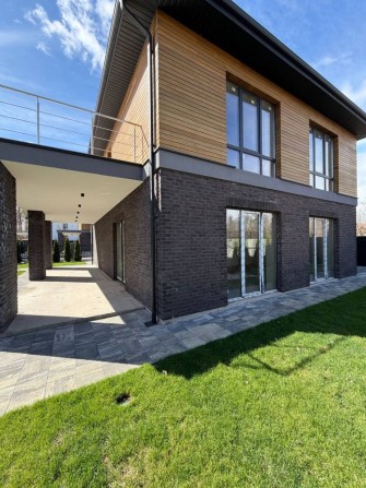 Продаж сучасного будинку БІЛЯ ЛІСУ в КМ АЛЕ -5 хв до Житомирської траси - фото 1