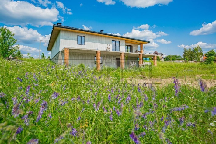 ПРОДАЖ будинку з комунікаціями ділянка 13 соток з цокольним поверхом - фото 1