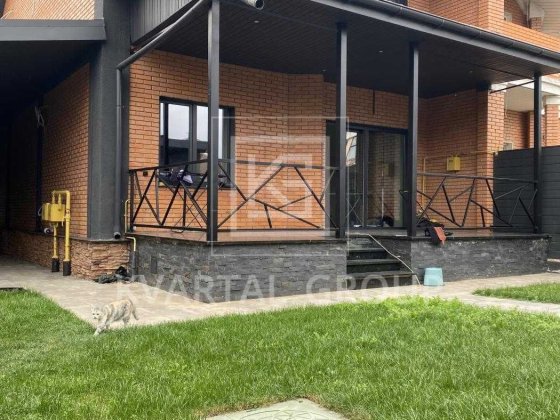 БЕЗ комісії! Боковий таунхаус 215м² з ділянкою 4.7 сотки, с. Чайки Чайки