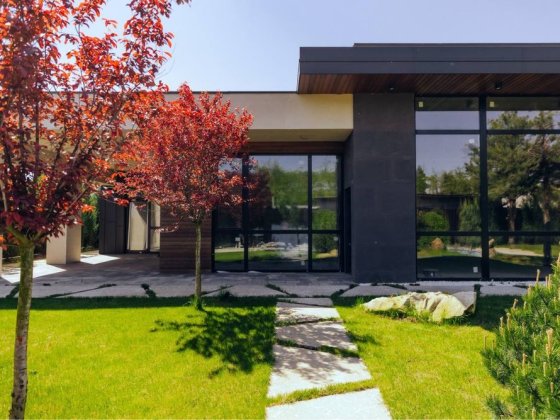 Люксовий БУДИНОК, супер-локація. Гнучкі умови. Хотяновка