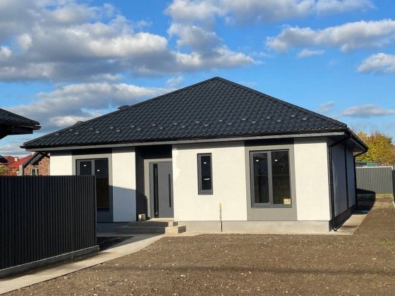 Будинок в центрі с.Шевченкове! 15хв до метро Шевченкове