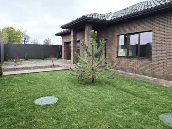 Будинок 200м2 10 хвилин до метро Житомирська Шевченкове