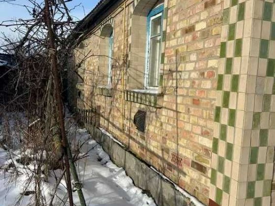 Продам житловий будинок у с. Ясногородка.Сарай,навіс,криниця,сад