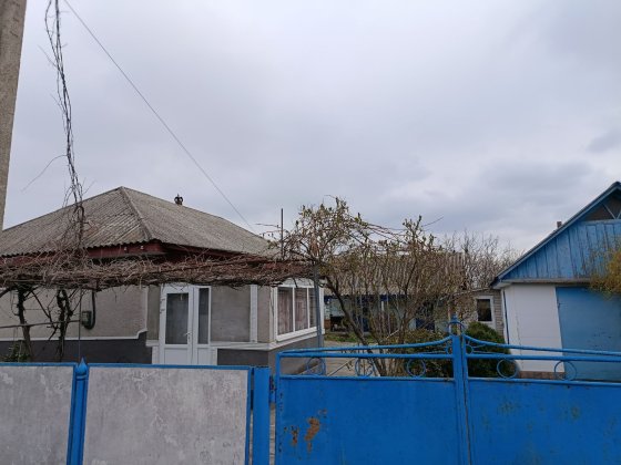 Продам будинок  західна частина міста Гайворон