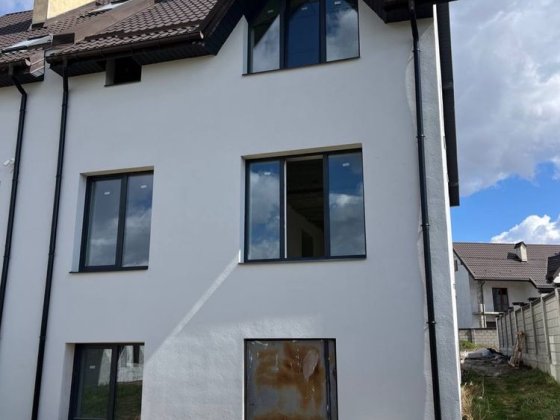 До продажу котедж загальною площею 160 м²   с. Сокільники, вул. Бічна-Успенська. Сокільники