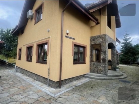 Будинок окремостоячий житловий Винники Винники