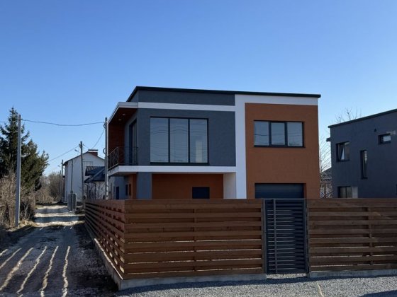 Власник продаж будинку Солонка, котедж,  178м  4 кімнати гараж  Зубра Солонка