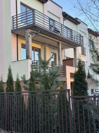 Продаж нового котеджу в Брюховичах біля озера - фото 1