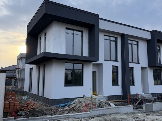 Продаж преміального котеджу Солонка вул. Карпенка-Карого Солонка