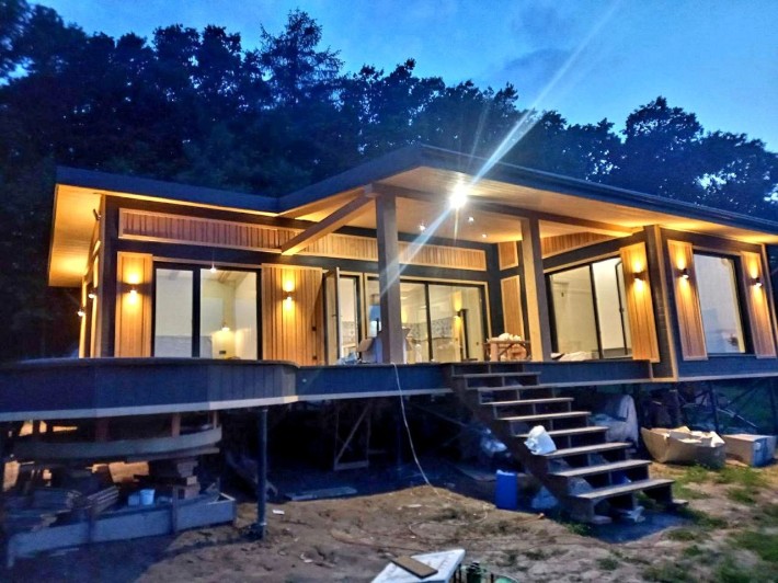 Каркасний Будинок у Славську  за проектом Terace House.

Дохід - фото 1