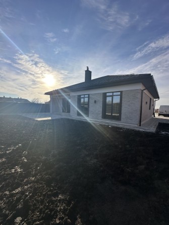 Продаж окремого будинку 125 м.кв. - фото 1