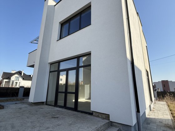 Продаж 3-кім. окремостоячого будинку Конопниця Конопница