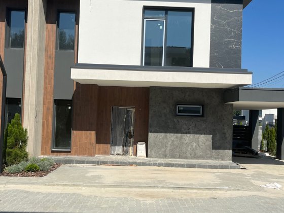 Продаж котеджу в с. Конопниця Stone Village Конопниця