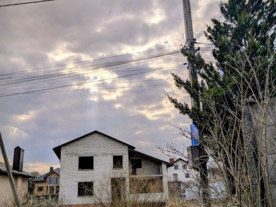 Продаж незавершене будівництво в Давидові .Землі 8 сот Давидів