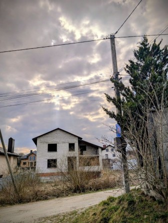 Продаж незавершене будівництво в Давидові .Землі 8 сот - фото 1