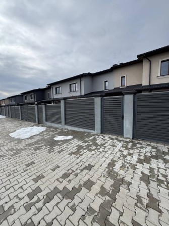 Продаж котеджу Конопниця, частковий ремонт, право власності. - фото 1