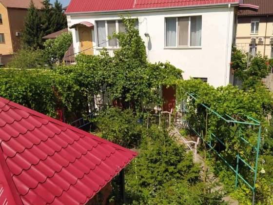 Продам дом 190 м², участок 10 соток + 2 гостевых дома Лиманка