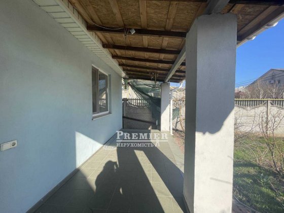 .Будинок з ремонтом Червоний хутор, тераса з зоною барбекю 75000у.о Лиманка