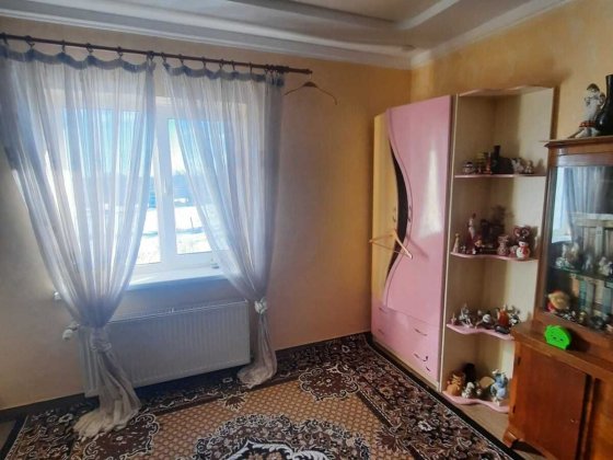 Продам 2-х этажный дом в Нерубайском на 17 сотках земли Нерубайское