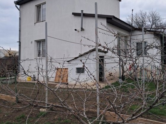 Двоповерховий будинок Великодолинское