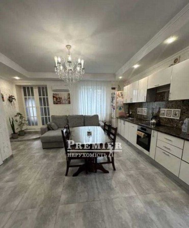 Продам дом в Нерубайском с ремонтом - фото 1