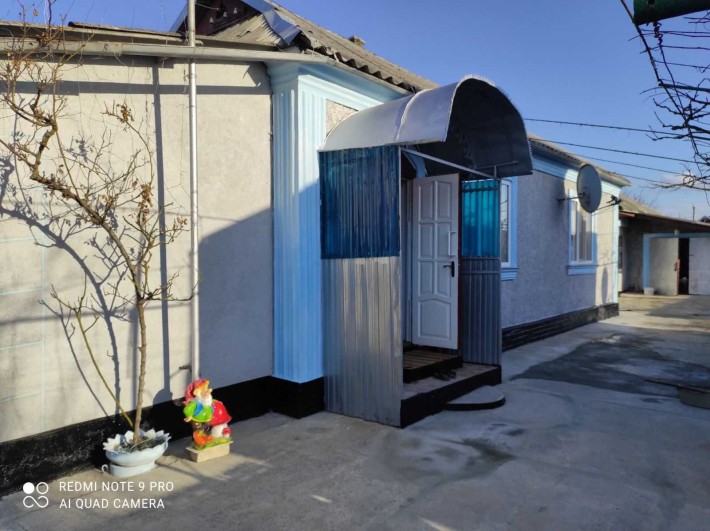 Власний будинок в гарному місці - фото 1