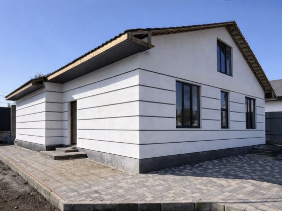 Продам новий стильний будинок мансардного типу 170 м² в с.Усатове Усатове