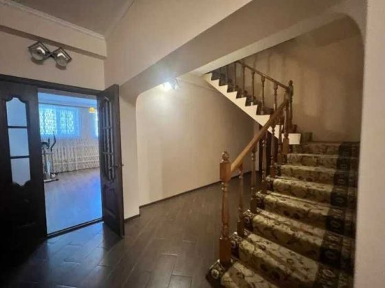 (13) Продам 2-поверховий будинок у с. Великий Дальник. Великий Дальник