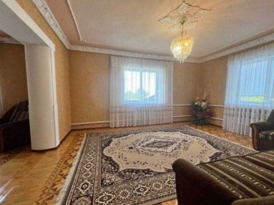 Просторий 2-поверховий будинок 323 м², 17 соток, 7 кімнат, 30 хв до центру Одеси Великий Дальник