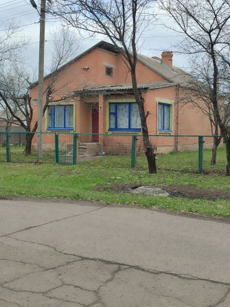 Продам приватний будинок - фото 1