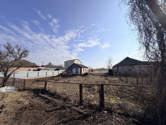 Продам дім , з великою ділянкою - фото 1