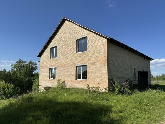 Незавершене будівництво біля Рівного в топовій локації Біла Криниця