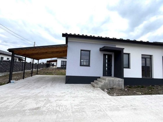 Продам готовий котедж масив Київський Белая Криница