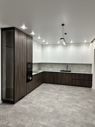 Продам будинок з ремонтом на ділянці 10 сот - фото 1