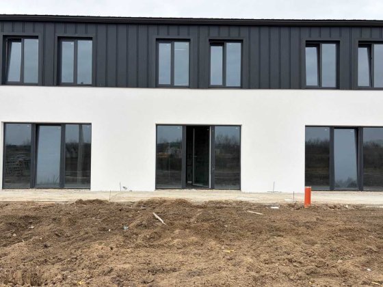 Продам готовий таунхаус в районі Зоопарку масив Київський Белая Криница