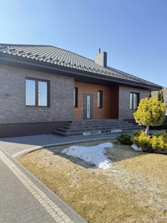 Продаж окремого будинку з ремонтом у районі Бармаків - фото 1