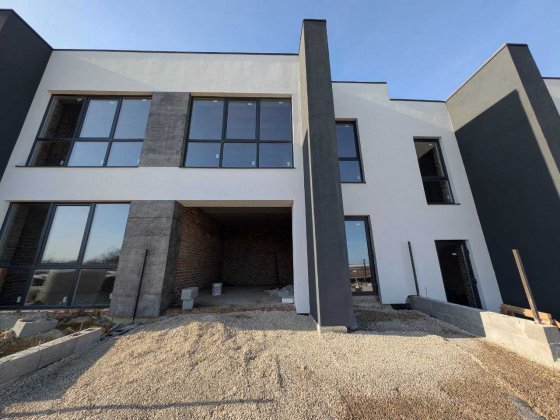 Продаж цегляного котеджу Байківці Байковцы