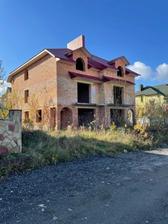 Частина будику в с. Петриків - фото 1