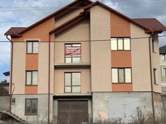 Приватний будинок дуплекс на 2 сімʼі. Байківці. 10 соток. 272 кв м Байківці