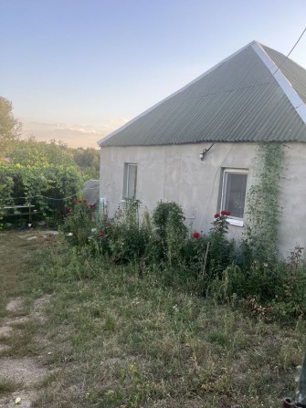 Продам дім пгт Нова Водолага, в затишному місці - фото 1