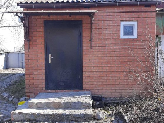 Продается пол дома  смт.  .Карачевка. Покотиловка