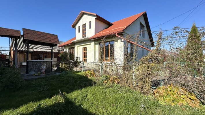 Продаж будинку у передмісті - фото 1