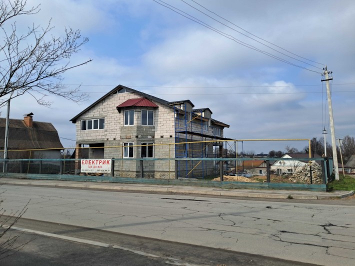 Продам недобудований 2-х поверховий будинок - фото 1