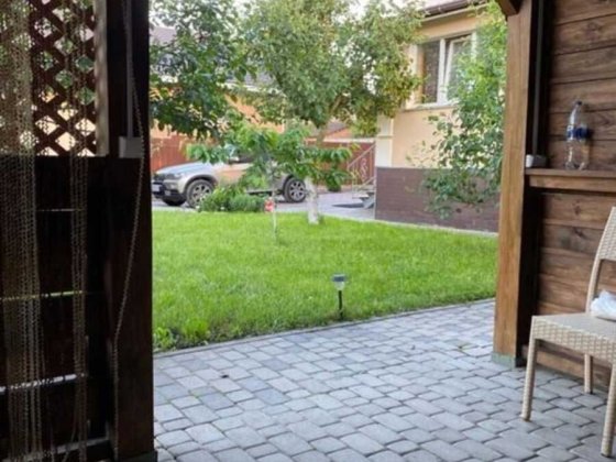 Продаж сучасного будинку з виглядом на озеро Давыдковцы