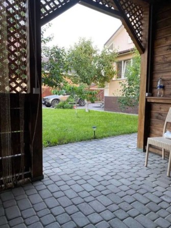 Продаж сучасного будинку з виглядом на озеро - фото 1