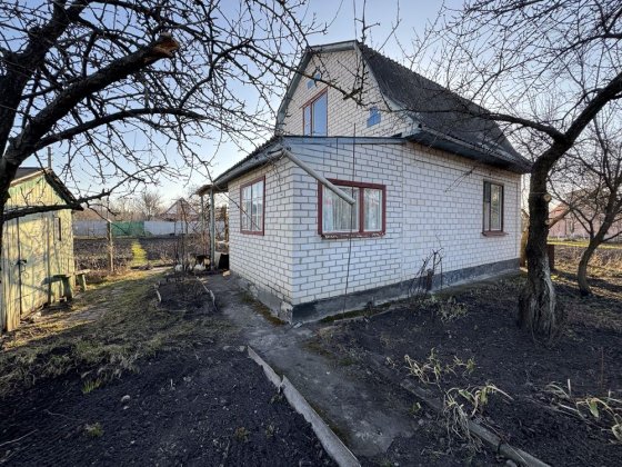 Продаж дачного будинку біля лісу та річки Лозівок