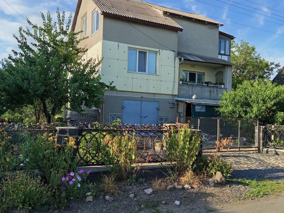 Продам/Обмін великий будинок на 1-2 кім. квартиру Шпола