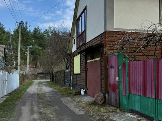 Продаж дачі в СТ «Дружба» з банею біля лісу та річки Лозівок