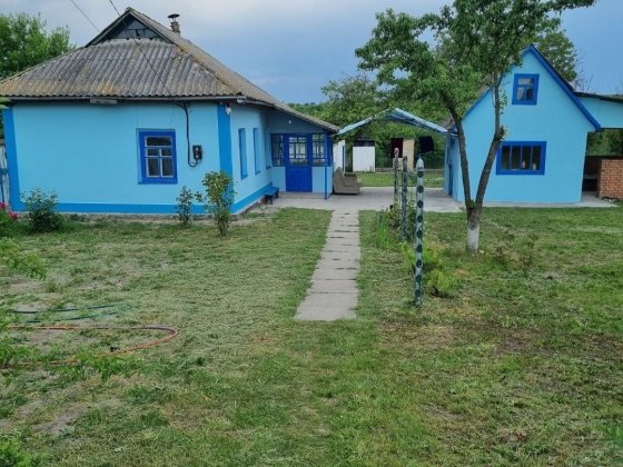 Продам будинок з усіма зручностями. Заходь і живи. Жашків