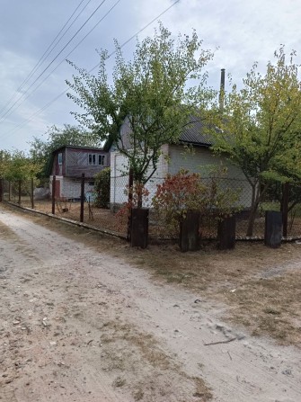 Дача в Березанці. 10 сот. землі. Зупинка і магазин поруч. - фото 1